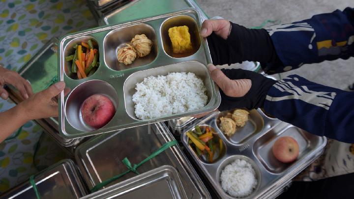 Will Indonesia Cut Free Nutritious Meal Budget?