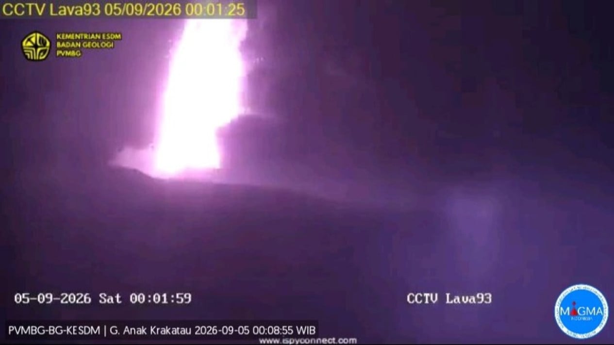 Anak Krakatau Erupts; PVMBG Confirms No Tsunami Potential