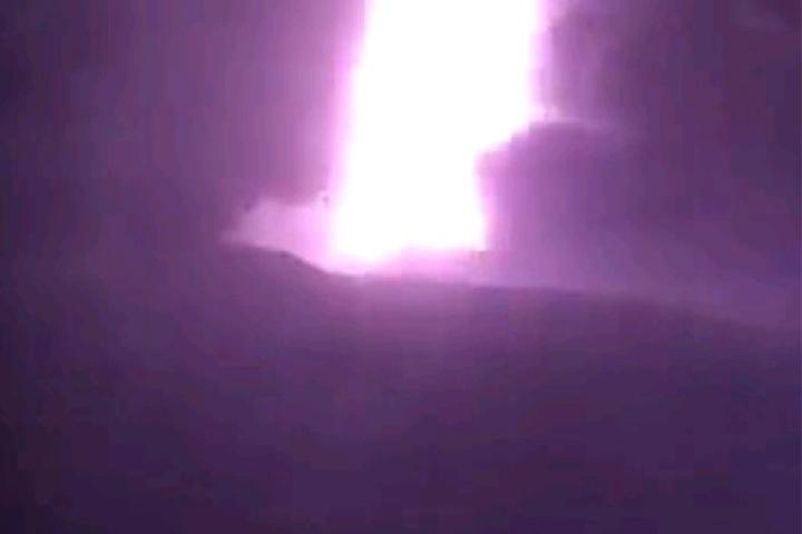 Will Mount Anak Krakatau Eruption Trigger Tsunamis? BNPB Assures It Won't