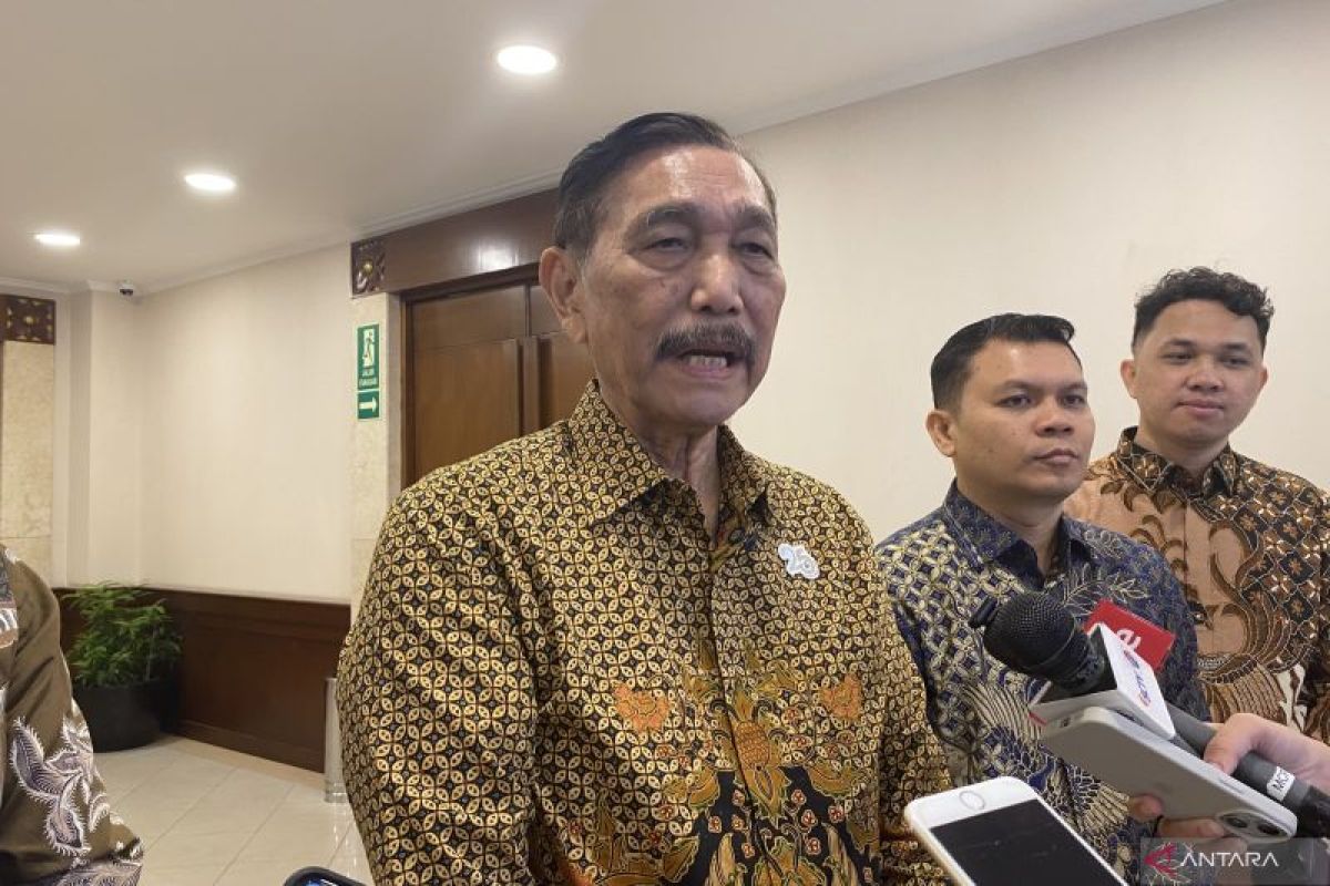 Luhut: Trial of Cash-Based Social Assistance Transfers to Begin in Q1-Q2 2027