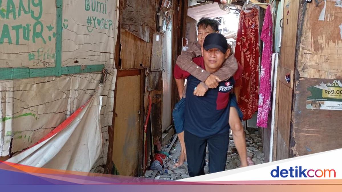 Artha Graha Peduli Provides Free Medical Access for Residents of Kampung Dao
