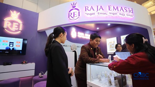 Visit Novotel Lampung: Unique Gold Bars Available to be Broken into Pieces