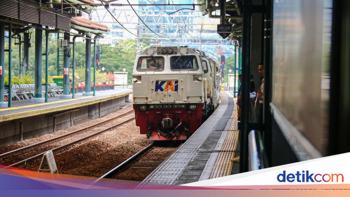 Anak Krakatau Eruption: KAI Ensures Train Services Remain Safe
