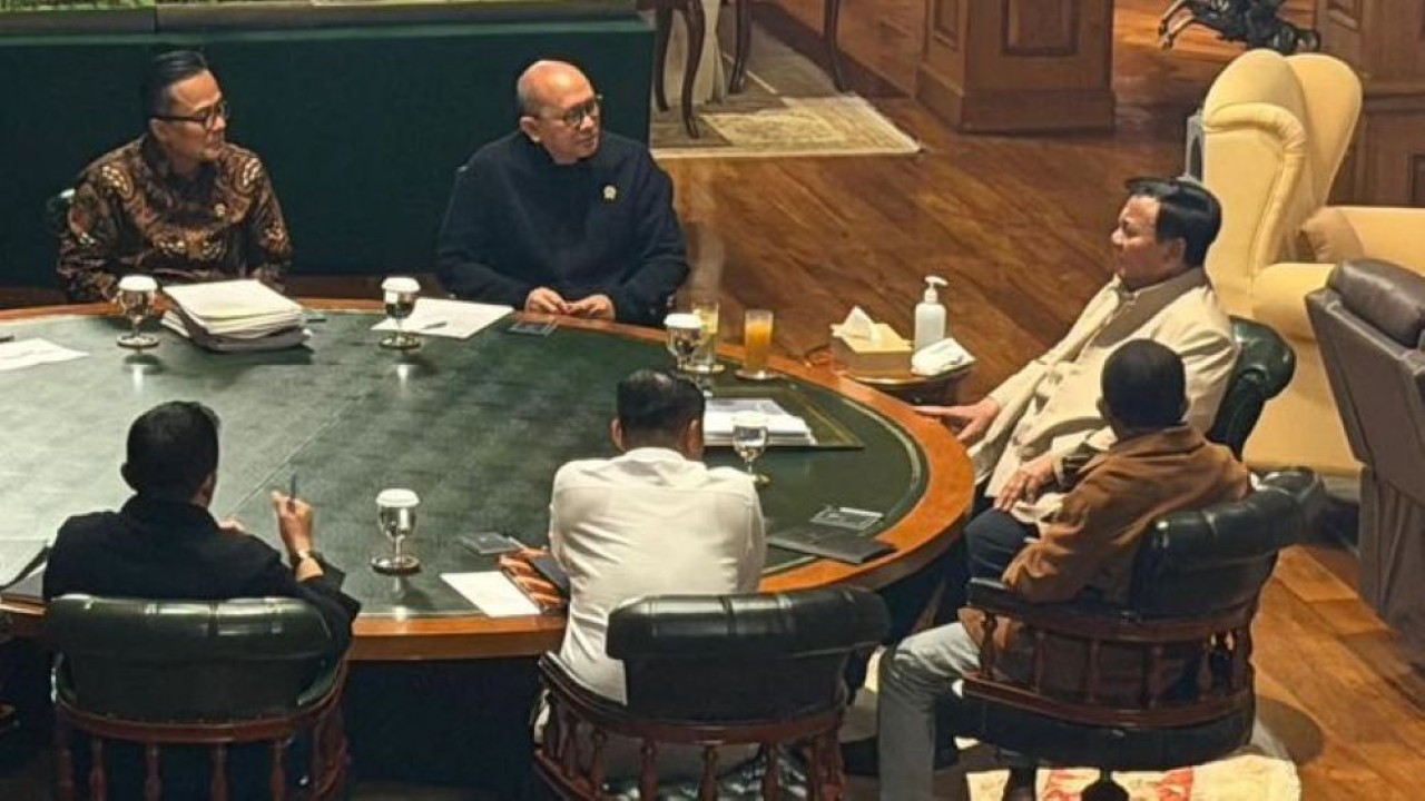 Prabowo Drives Downstream Acceleration and SOE Restructuring in Hambalang Meeting