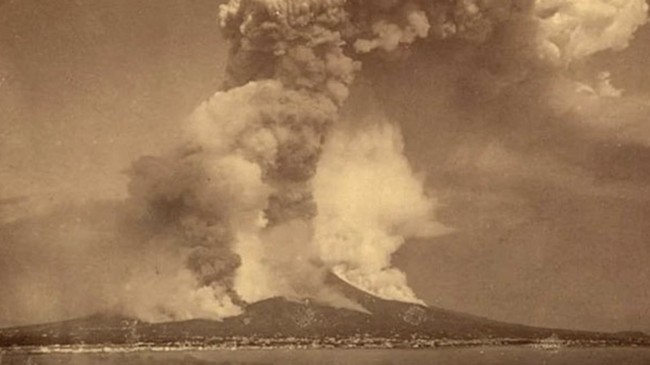 Krakatoa Erupts, Earth Changes Completely - 36,000 Killed Instantly