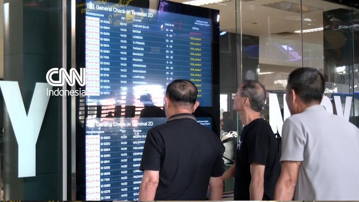 Passenger Congestion at Soekarno-Hatta Airport Due to Volcanic Ash