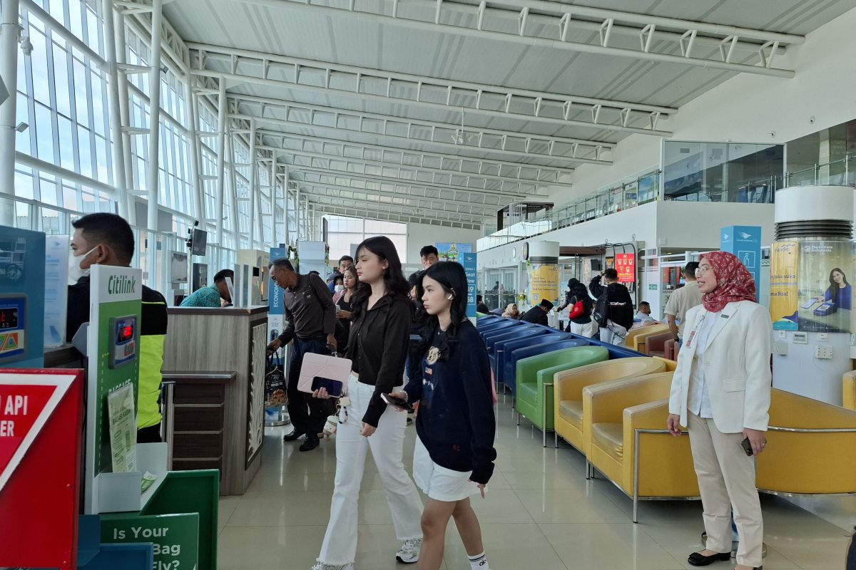 Radin Inten II Airport closure extended until 18.00 WIB