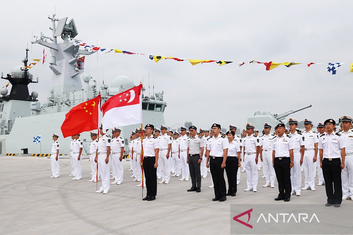 China and Singapore hold joint maritime exercise