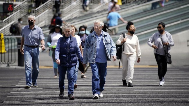 US Population Ages: Elderly to Outnumber Children by 2029