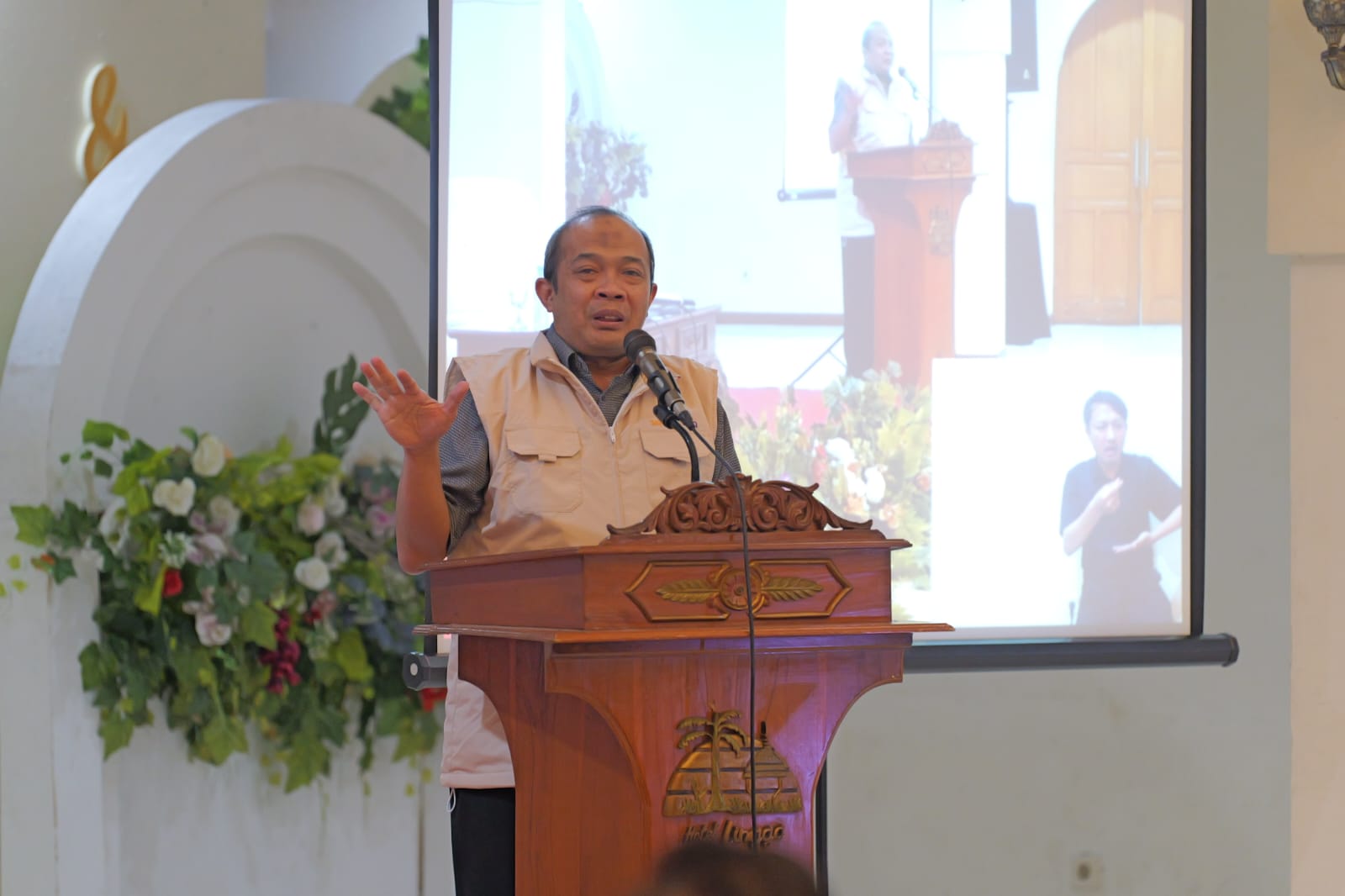 To Resolve West Java's Problems, Abah Iwan Says Party Needs Experts and Experienced Figures