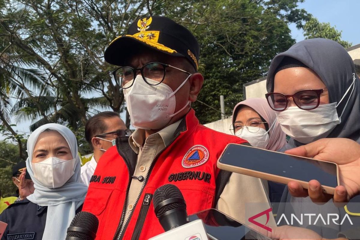 Banten Governor: Anak Krakatau eruption poses no tsunami risk