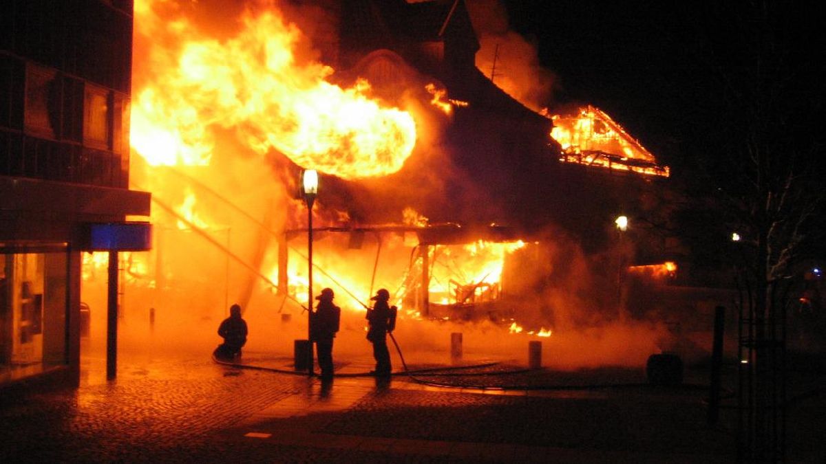 Market Fire in Paniai, Central Papua, Kills 11 People