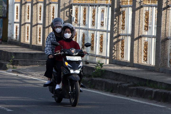 Are N95 Masks the Best Protection Against Volcanic Ash?
