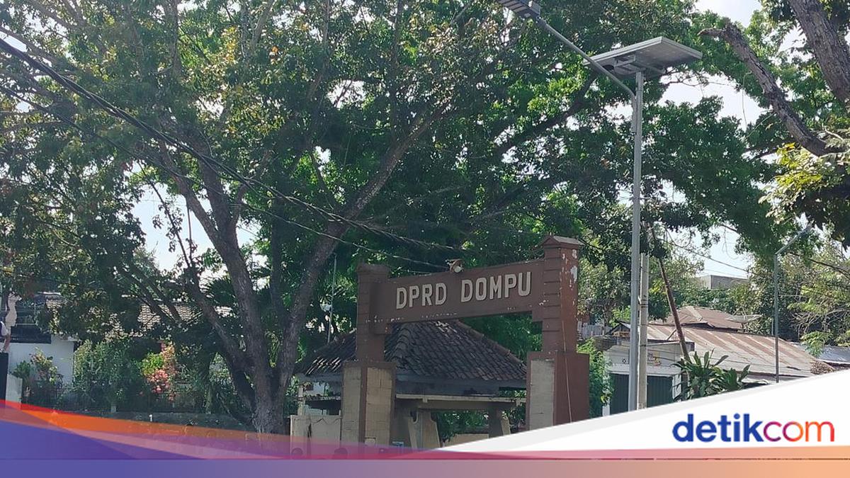 Part-Time PPPK Workers in Dompu Demonstrate, Demanding Full-Time Appointments
