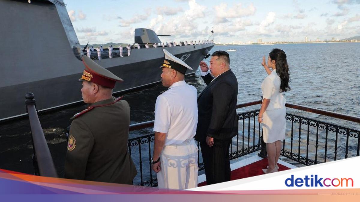 Kim Jong Un Determined to Build a Nuclear-Armed Navy
