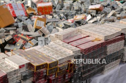 Malang Customs and Regency Government Seize 5,604 Illegal Cigarettes