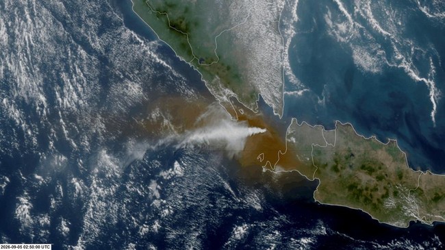 Japan Assesses Whether Anak Krakatau Eruption Could Trigger a Tsunami