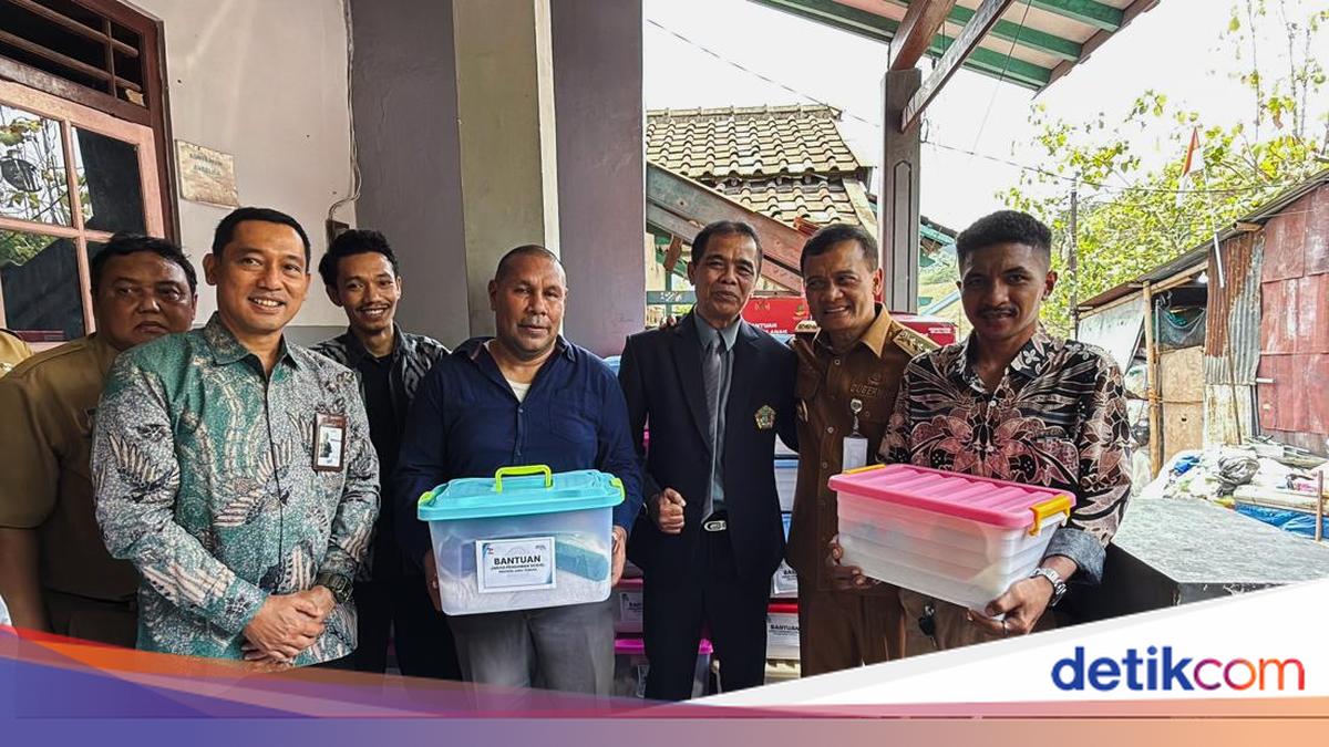 Central Java Governor Covers Tuition and Boarding Costs for 172 NTT Students Affected by Earthquake
