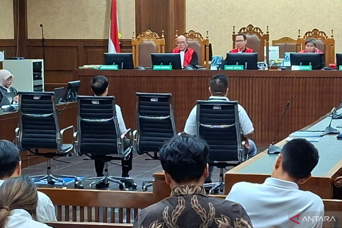 Two defendants in LPEI case deny manipulating credit documents