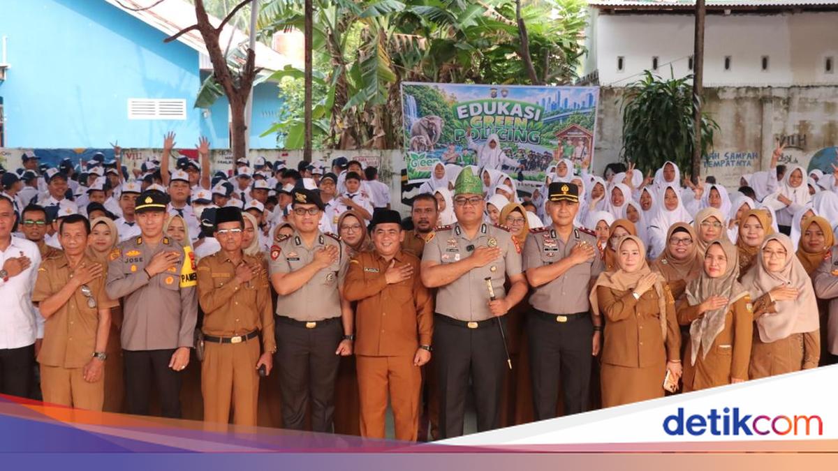 Green Policing Goes to School: Kampar Police Chief Invites Students to Plant Trees