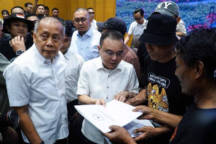 Jakarta Asset Forfeiture Bill Protests: Political Maneuvers and Police Probe