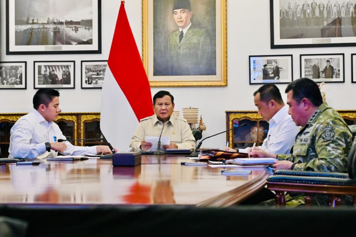 Prabowo demands identities of corporations involved in forest fires be reported