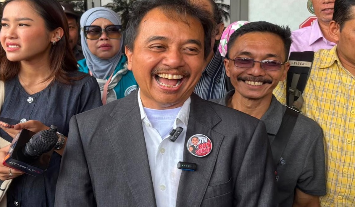 Roy Suryo's Pre-trial Compensation Hearing Postponed Due to Eruption