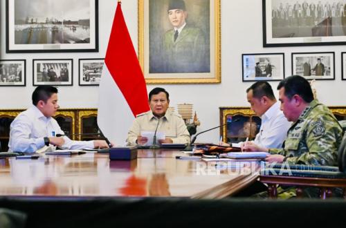 Prabowo Mentions Black Hawk Helicopters While Discussing the Garibaldi Aircraft Carrier