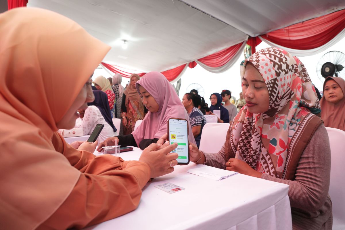 A shifting decile, citizens who wait