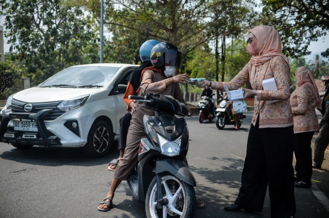 Fine Volcanic Ash Particles Make Breathing Difficult, Asthma Sufferers Must Stay Alert