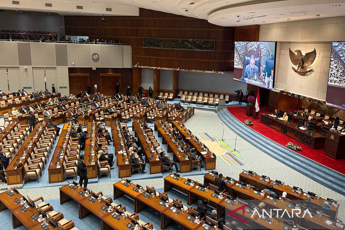 Plenary session approves Aceh Governance Bill as DPR initiative