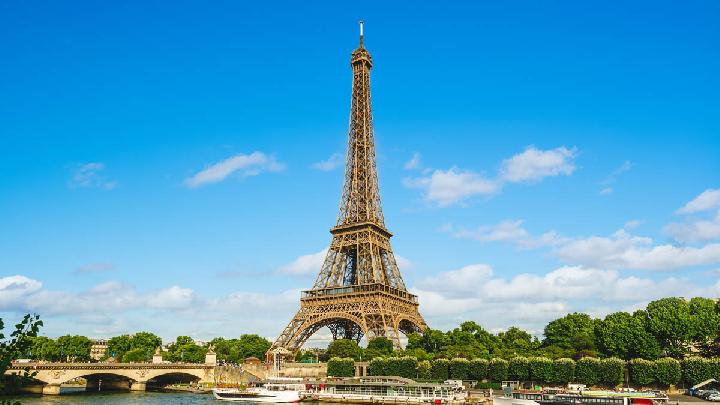 Eiffel Tower Employees Strike After Female Staff Removed