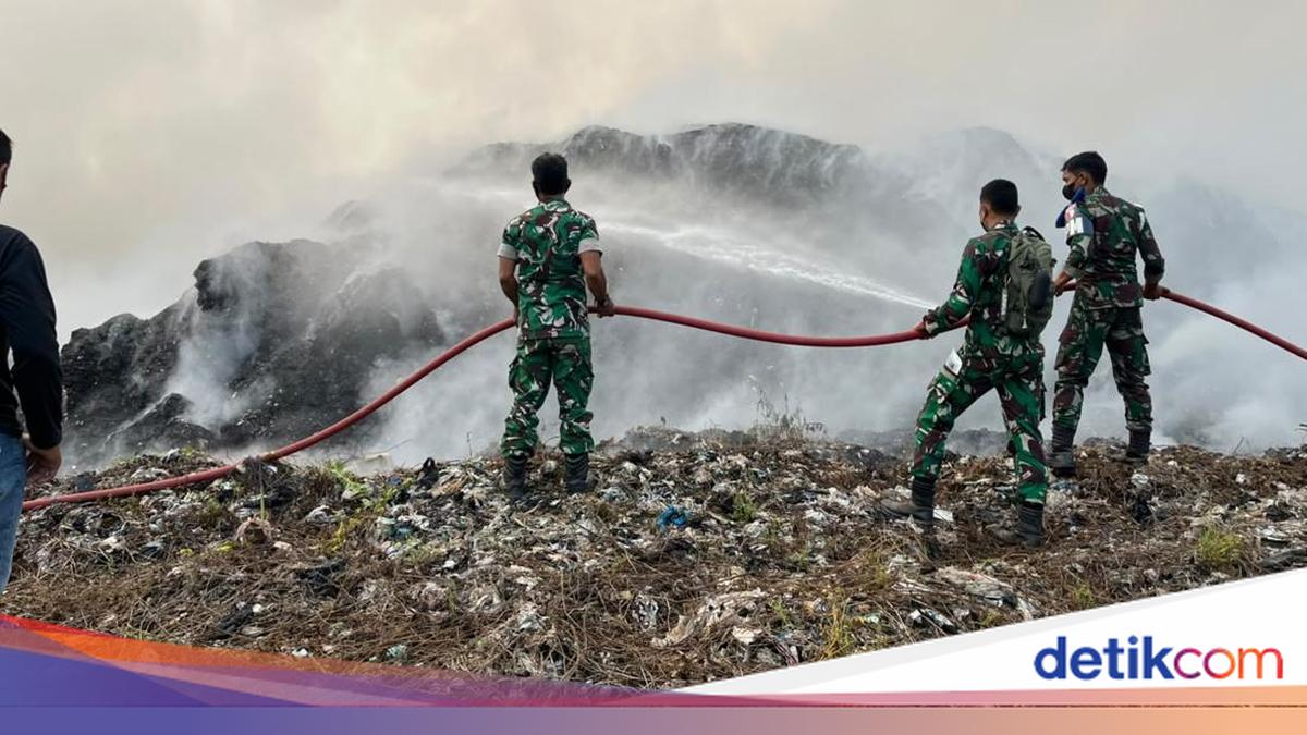 Bogor Regent Reveals Origin of Fire That Triggered Galuga Landfill Blaze