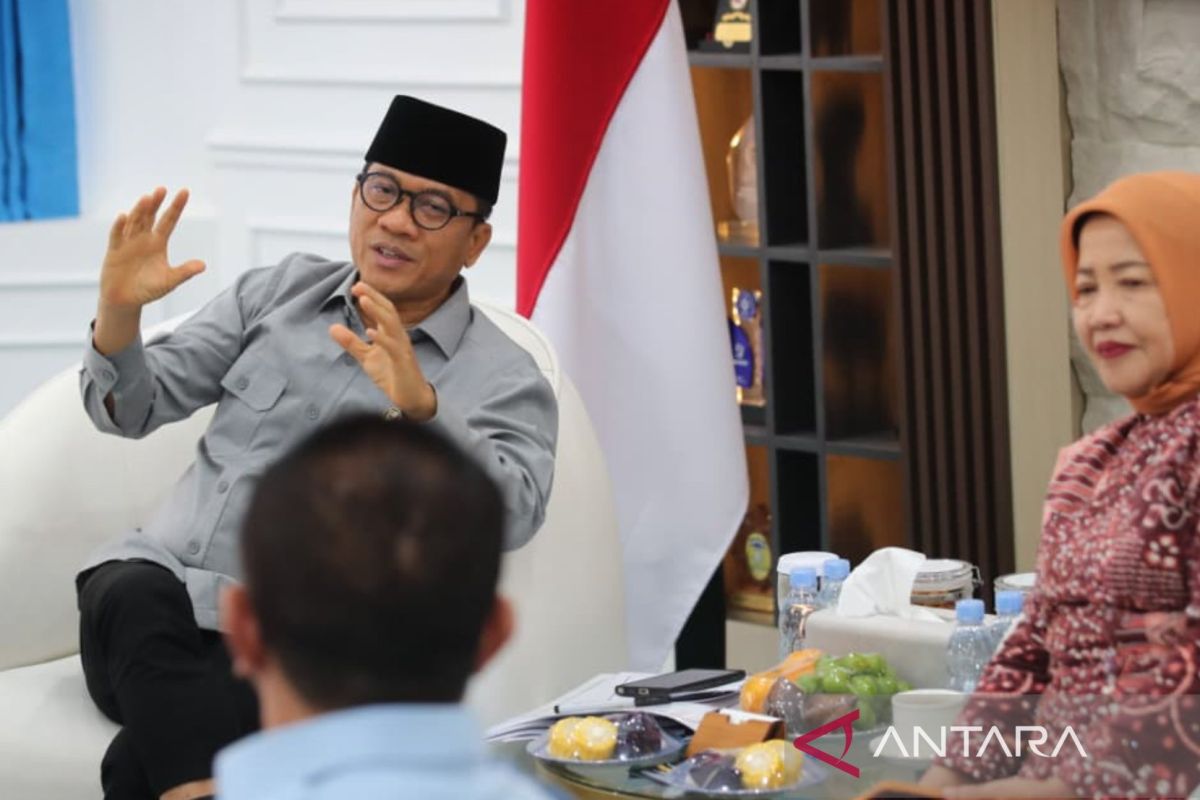 Minister Yandri Promotes Orange Downstreaming in Malang Regency