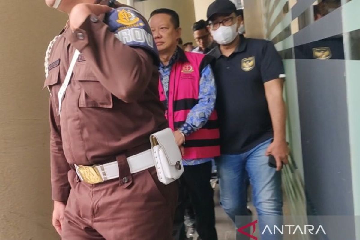 Examined for nearly 7 hours, Febrie Adriansyah questioned regarding Tan Kian