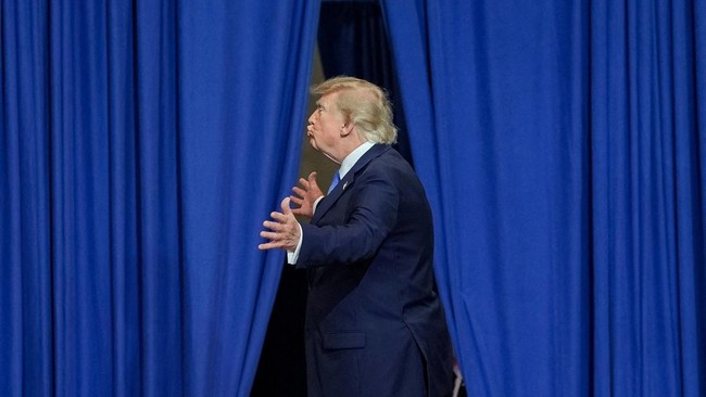 President Outraged, Bluntly Points to Authoritarian Regimes