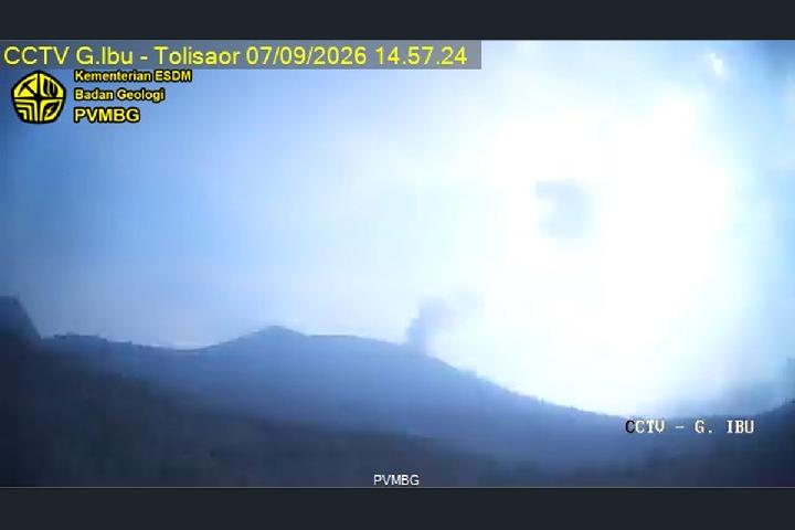 Are Indonesia's 4 Volcano Eruptions Connected? What Expert Says