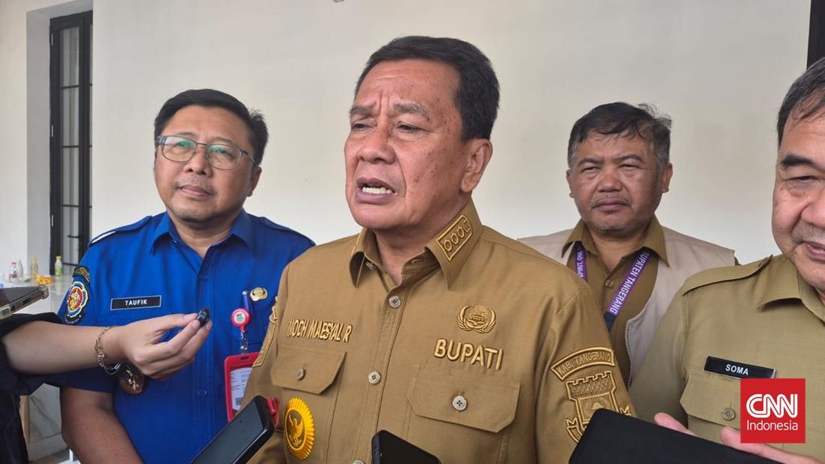 Distance Learning Extended, Tangerang Regent Concerned Over Volcanic Ash Health Risks