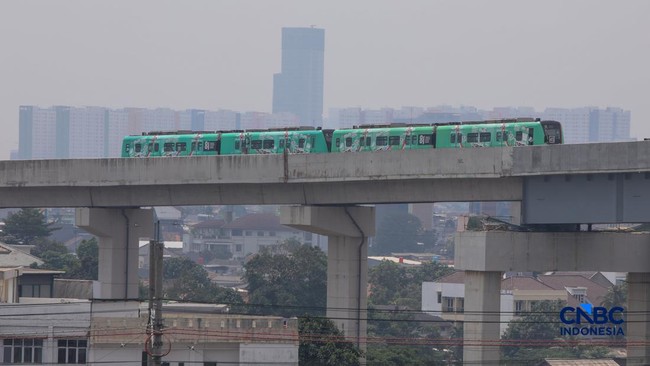 Pramono Offers Rp7.8 Trillion Kelapa Gading-JIS LRT Project to Investors