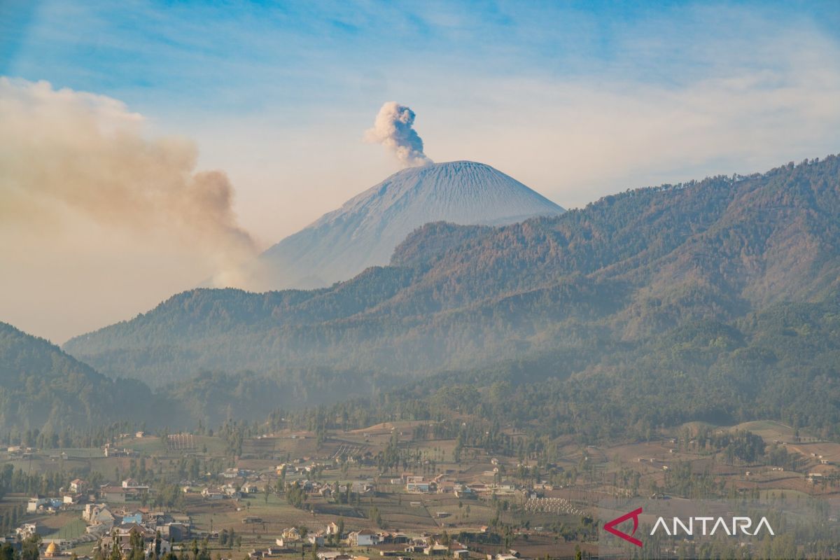 What Happens Inside a Volcano Before an Eruption? Understanding the Process