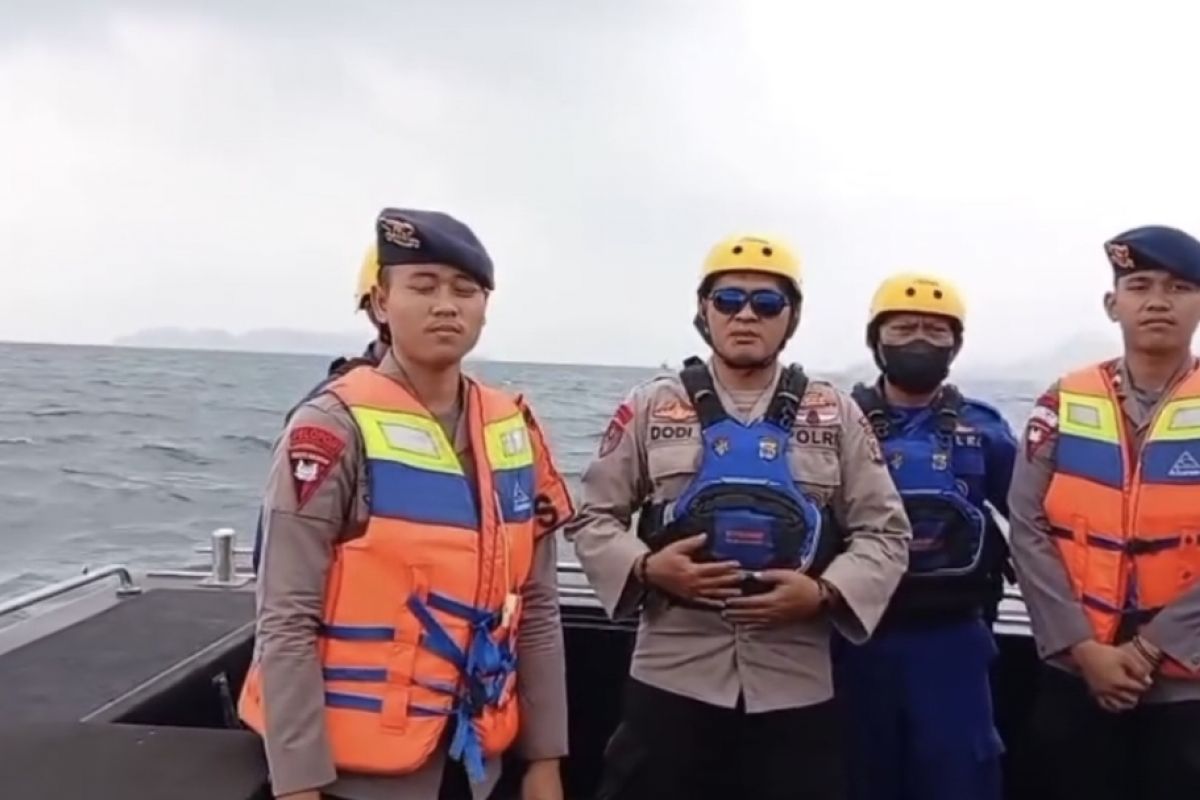 Search for missing journalists expanded to Lampung waters