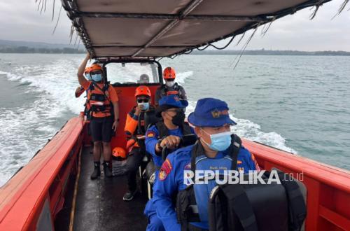 Police Expand Search for Missing Journalists in Sunda Strait to Lampung Waters