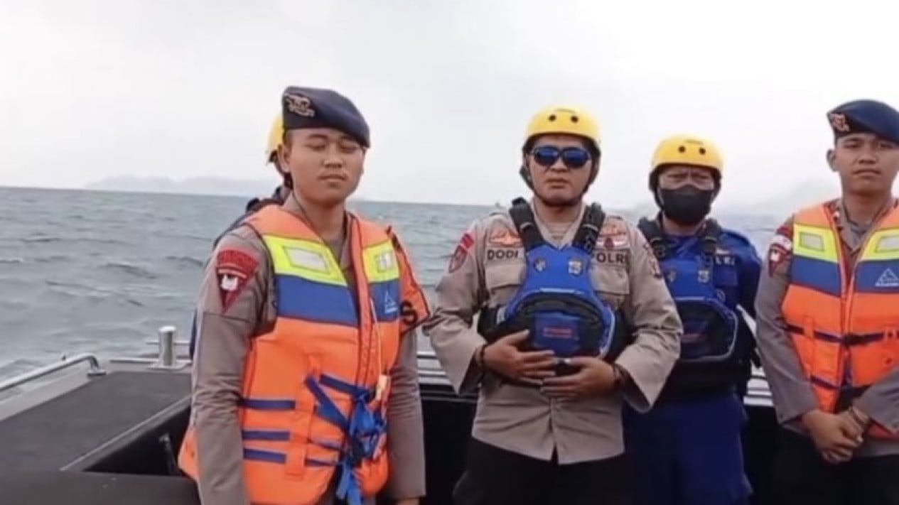 Search for Five Journalists and Three Crew Members Missing Expanded to Lampung Waters