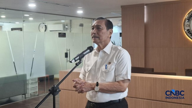 Luhut: AI-Based Social Protection System to Launch in Mid-October