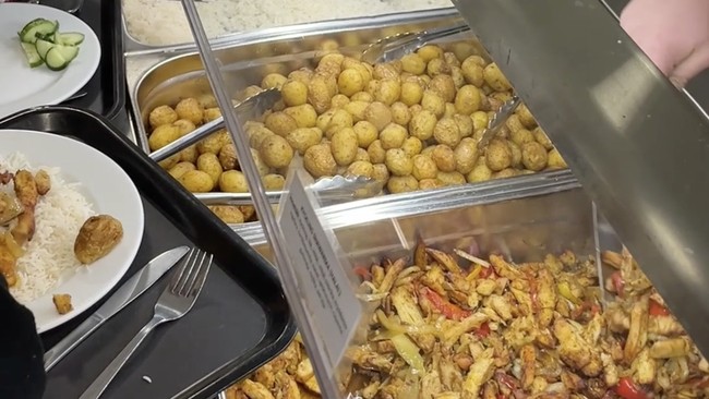 Learning from Sweden's Free School Meals: An Annual Budget of Rp14 Million Per Student