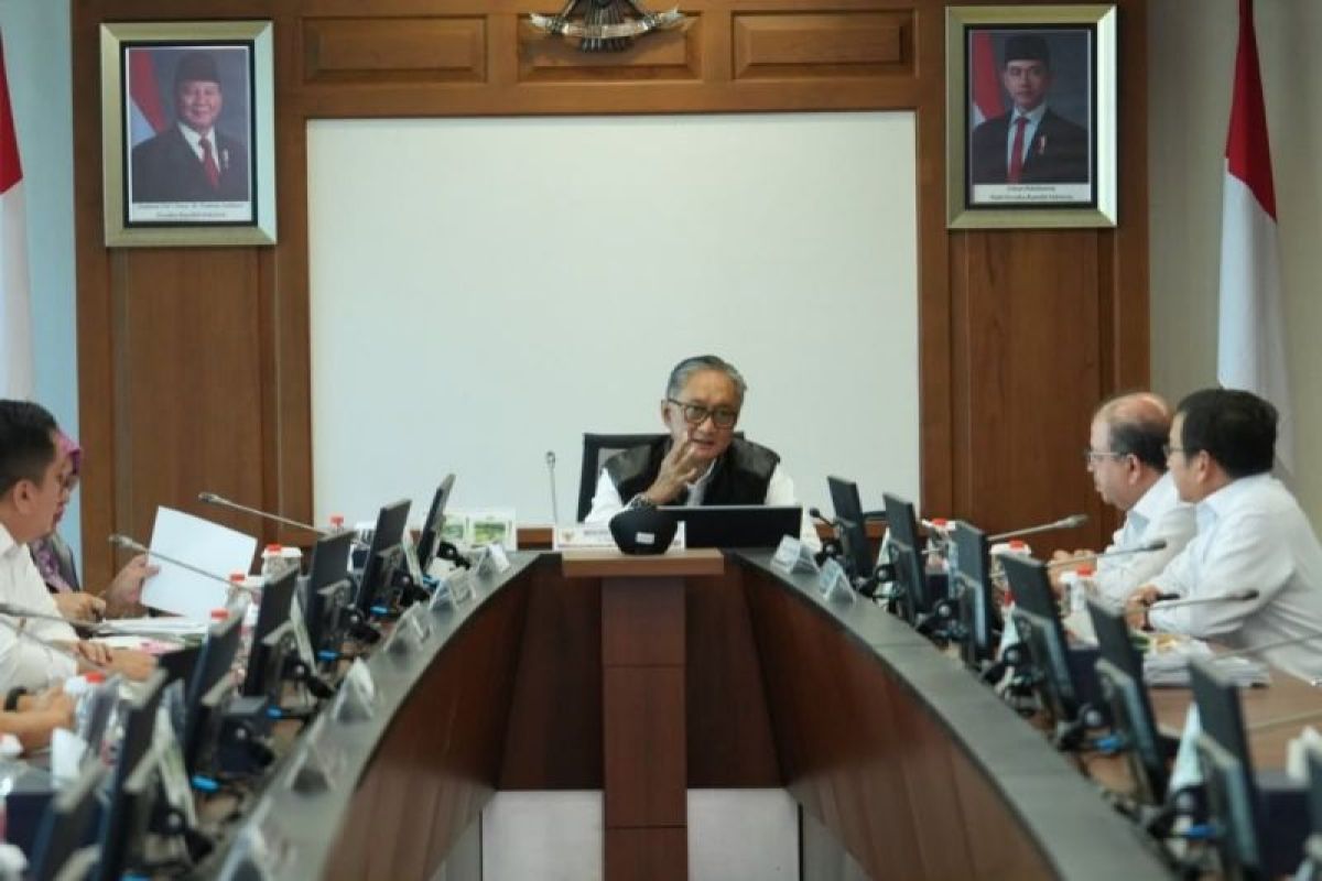 Public Works Minister: Disciplinary Sanctions Imposed on Employees Linked to Online Gambling