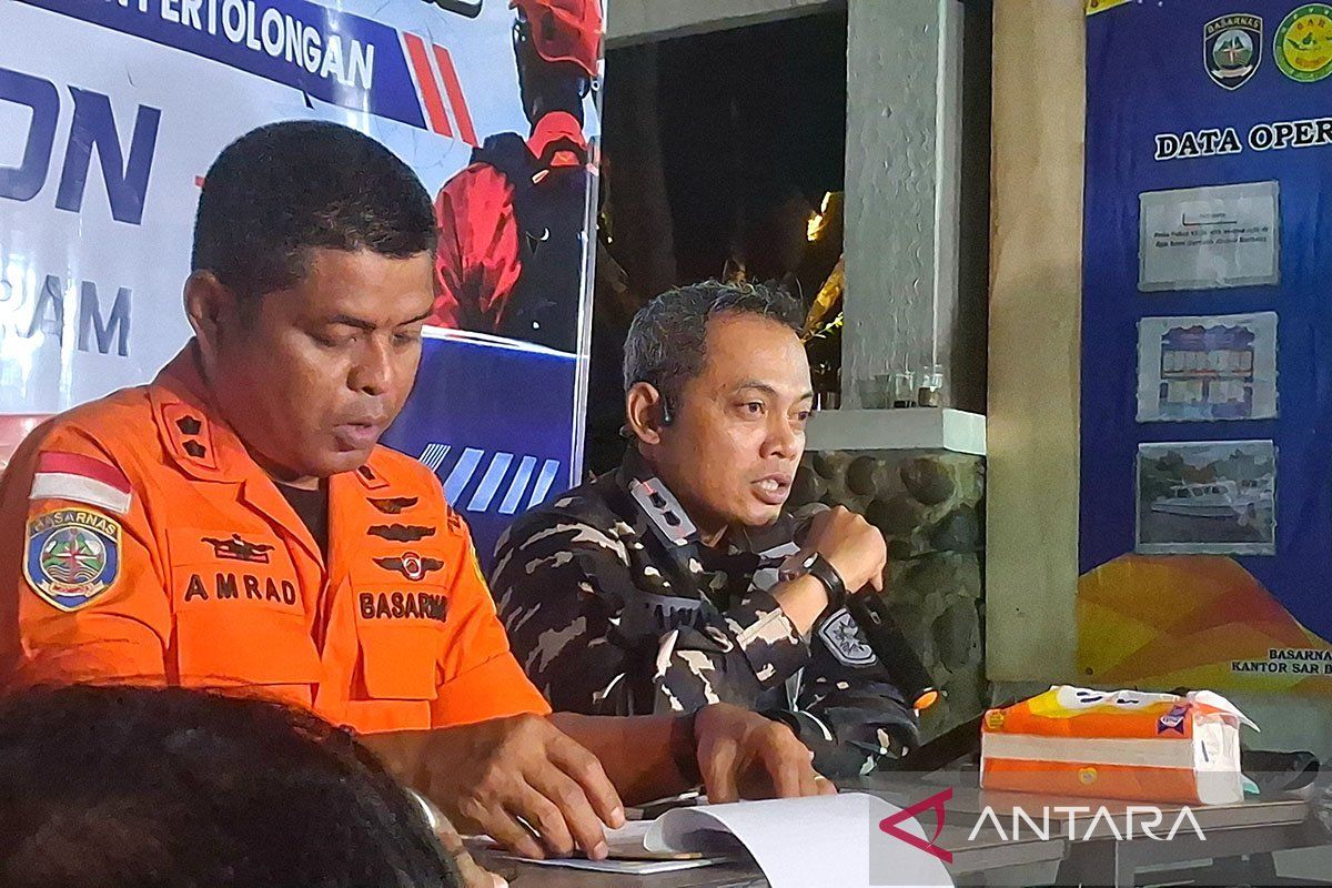 Indonesian Navy awaits Basarnas identification of life jacket found during journalist search operation