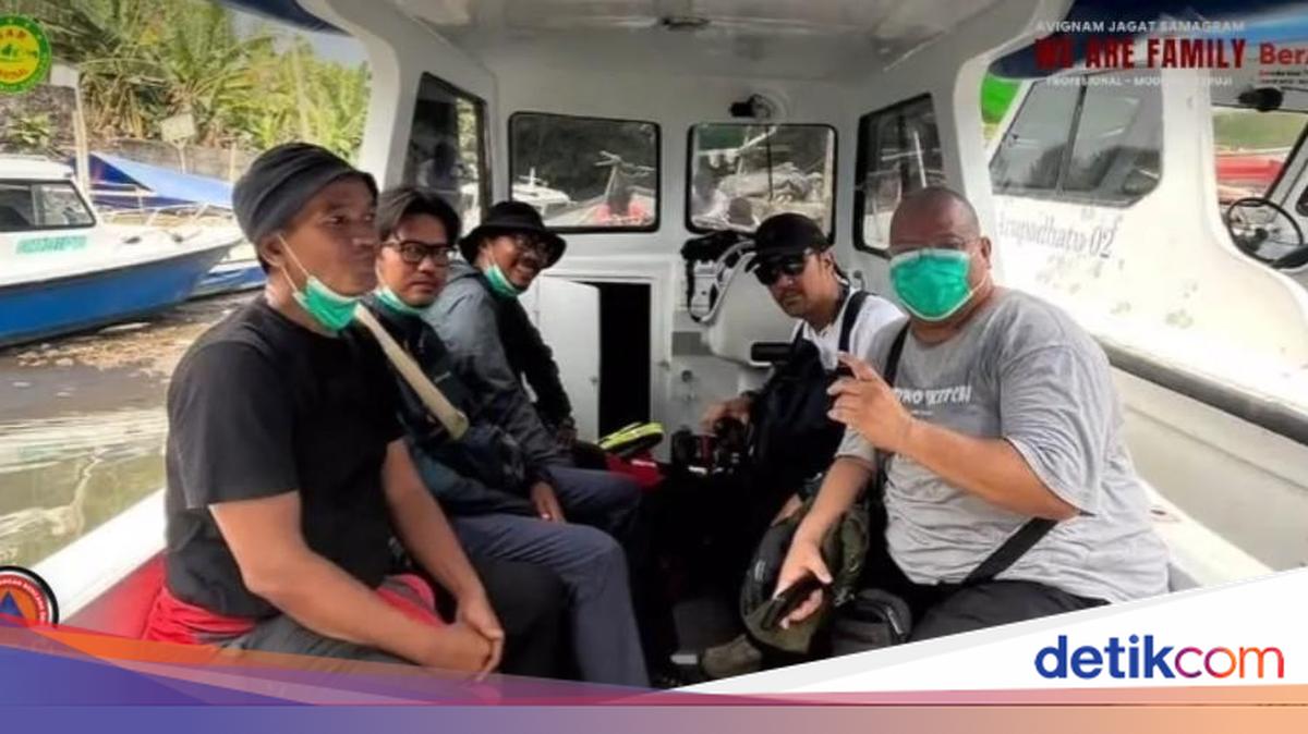 Awaiting Good News for Journalists Missing While Covering Anak Krakatau