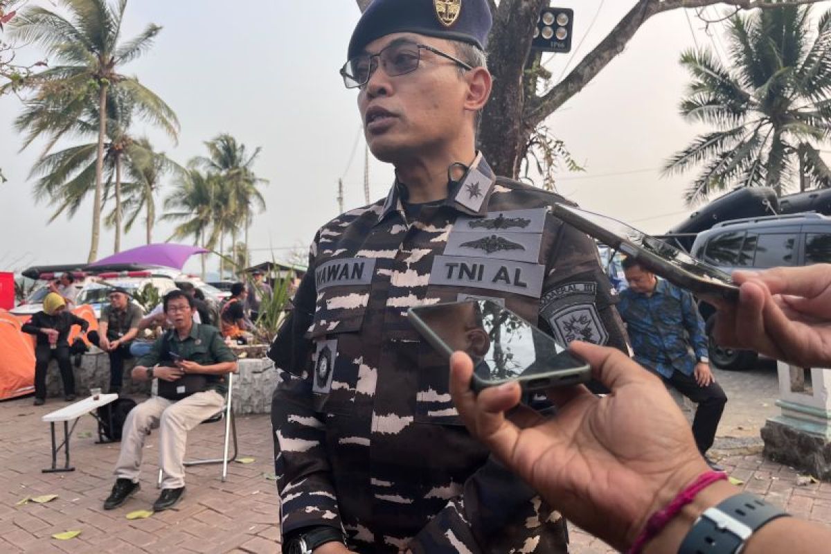 SAR team recovers unmarked life jacket during journalist search