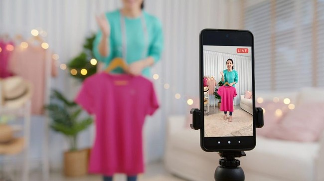 TikTok Becomes More Like WhatsApp with New Feature Rollout